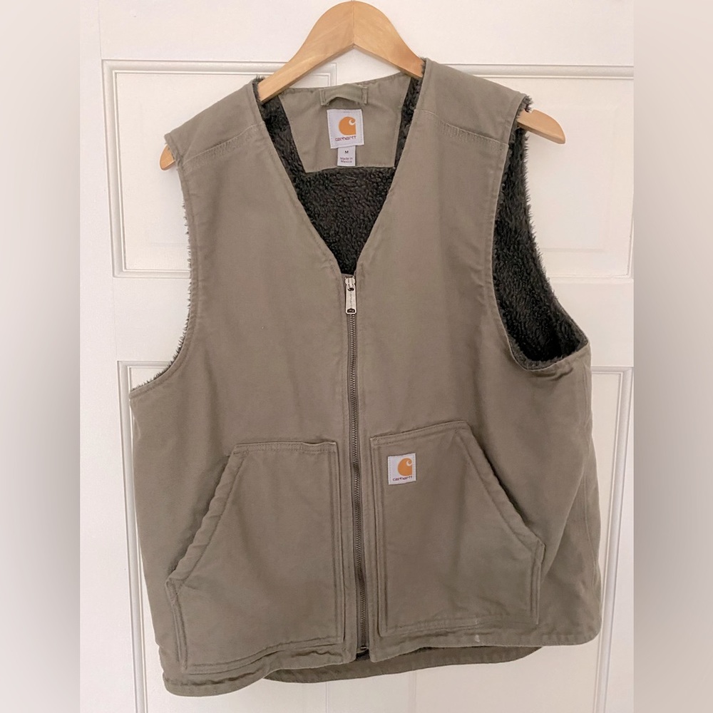 Men's heavyweight duck vest with a Sherpa lining